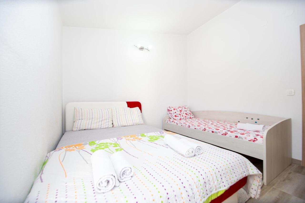 Lana Apartamento Prčanj Exterior foto